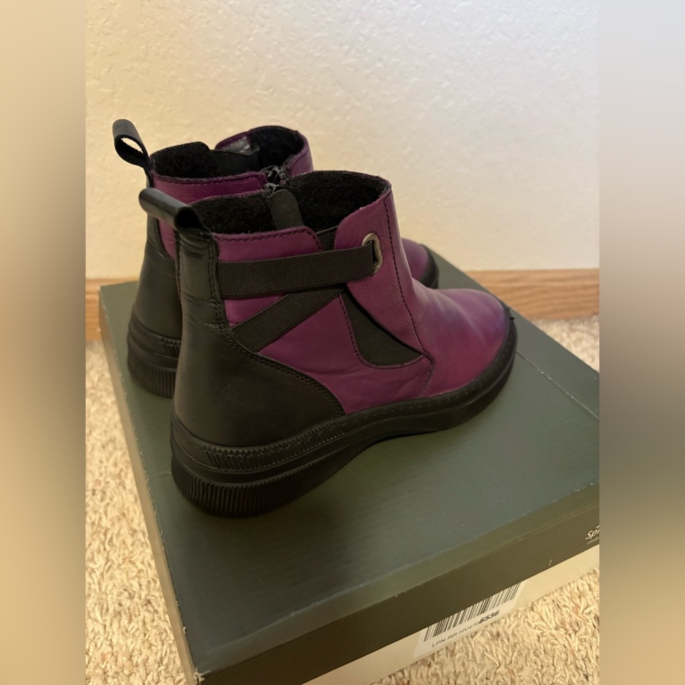 Spring Step leather boots - Picture 2 of 10